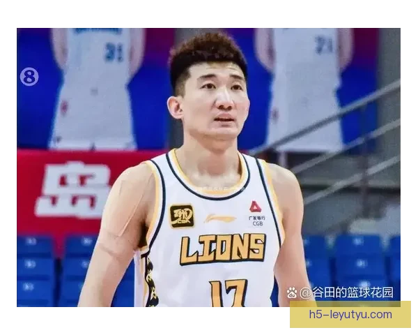 广厦男篮遭重创孙铭徽崴脚退赛 广厦男篮遭重创孙铭徽崴脚退赛